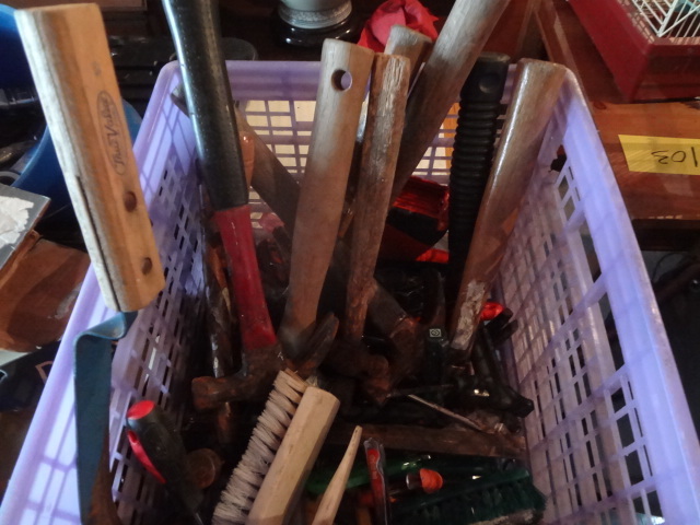 lot 150 image: Lot of Hammers and Tools