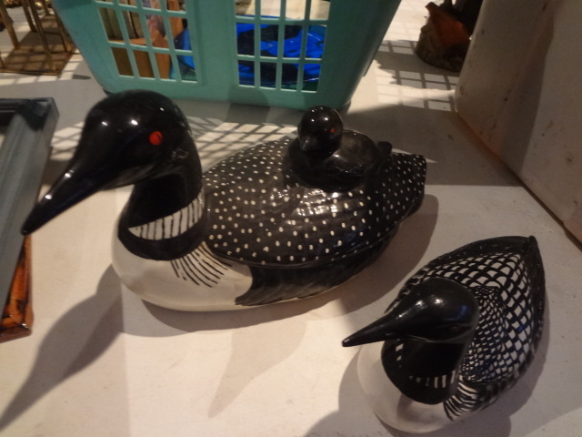 lot 175 image: Loons
