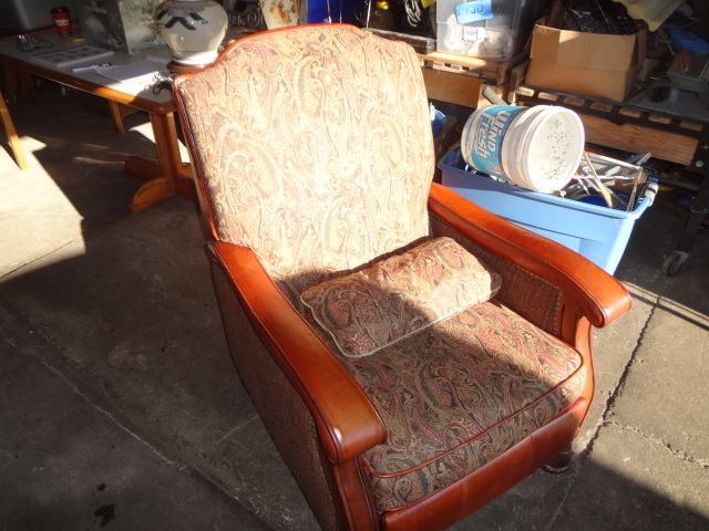 lot 227 image: Cool BrocadeLeather Chair