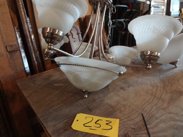 lot 253 image: Large Light Fixture