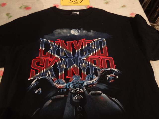 lot 327 image: Rock and Roll Ts(10)