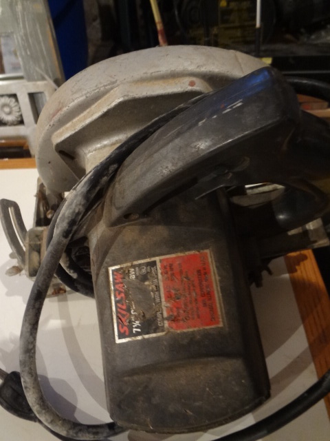 lot 346 image: Saw