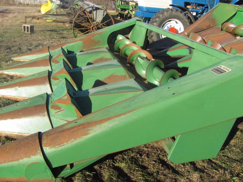 JD  corn head
