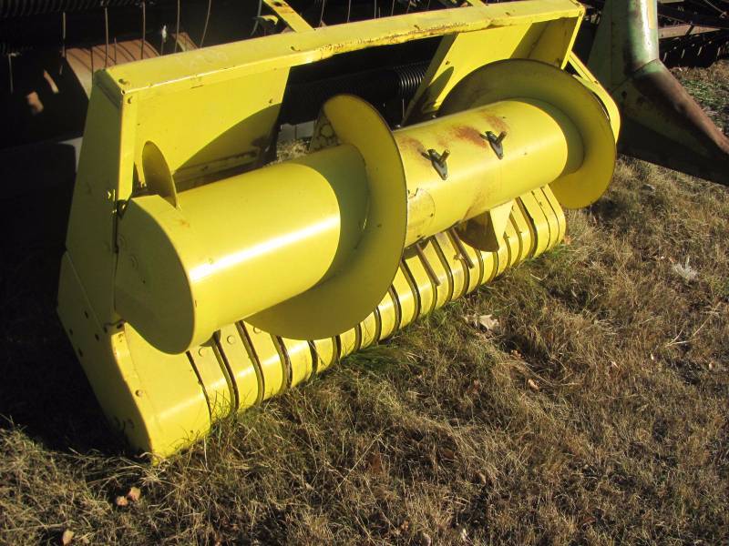 JD hay head