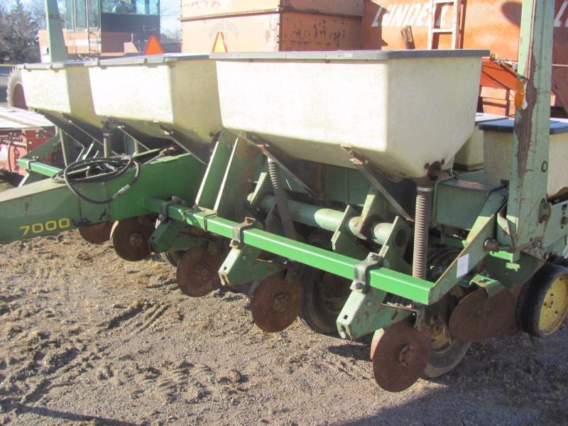 JD corn planter