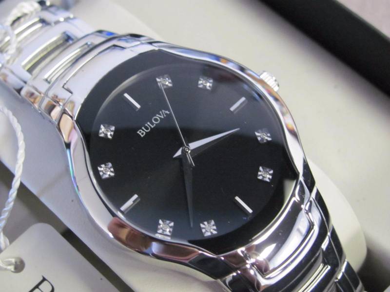 lot 5 image: Bulova Mens Black Dial Diamond Watch