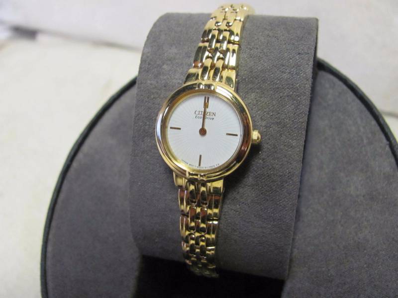 lot 7 image: Citizen Eco-Drive Ladies Goldtone Bracelet Watch