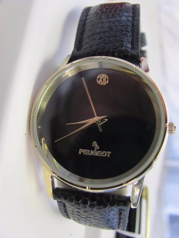lot 14 image: Peugeot Mens Watch & Pen Gift Set