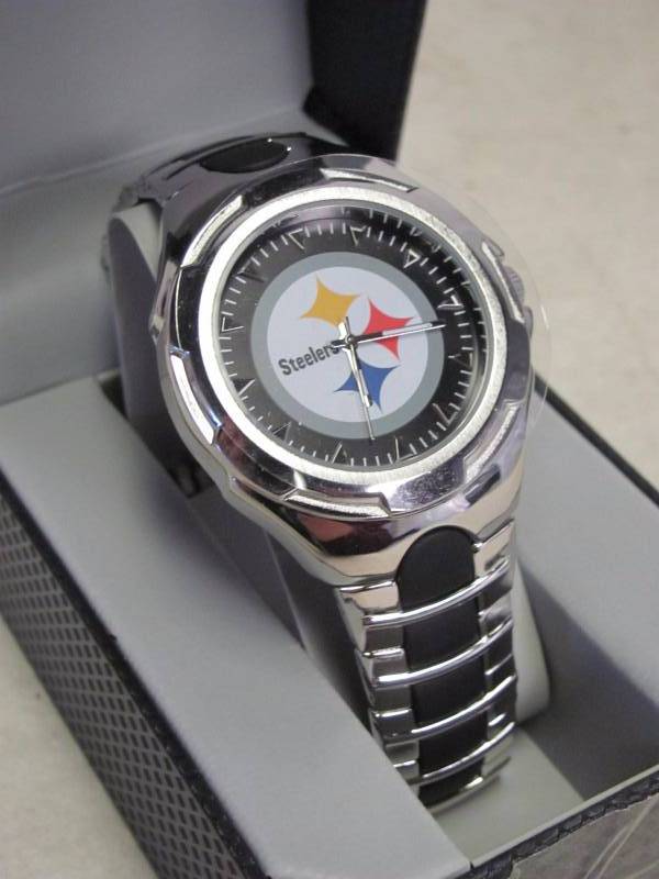 lot 29 image: Pittsburgh Steelers NFL Mens Victory Series Sport Watch
