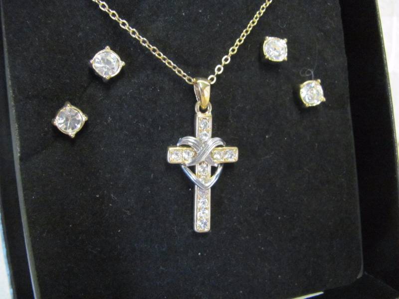lot 109 image: Goldtone April Birthstone Cross Necklace and Earring Set