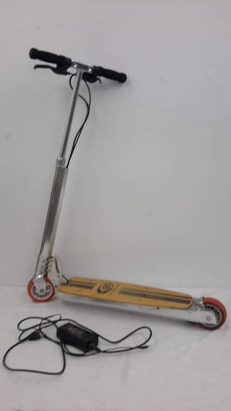 Electric scooter