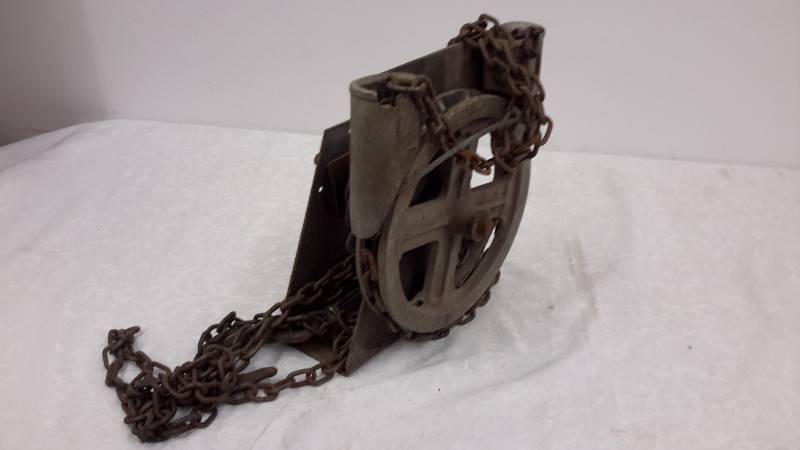 Vintage hoist