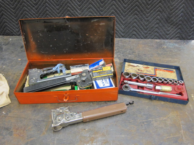 Stable Guns and Socket Set