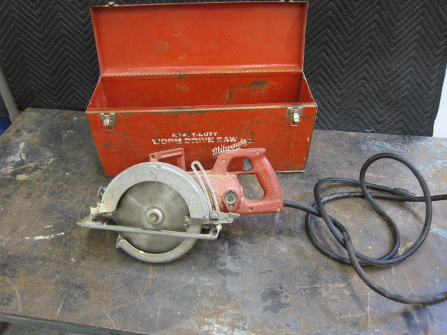 Worm Drive Saw