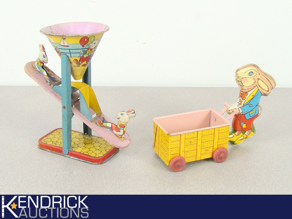 lot 19 image: 2 Vintage Tin Bunny Toys
