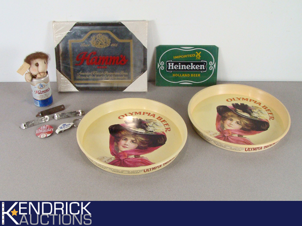 lot 40 image: Lot of Beer Advertising Items