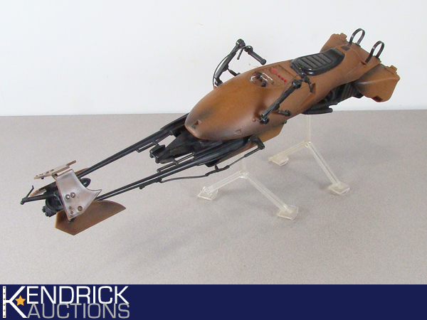 lot 43 image: Vintage Hasbro Star Wars 24 Speeder Bike
