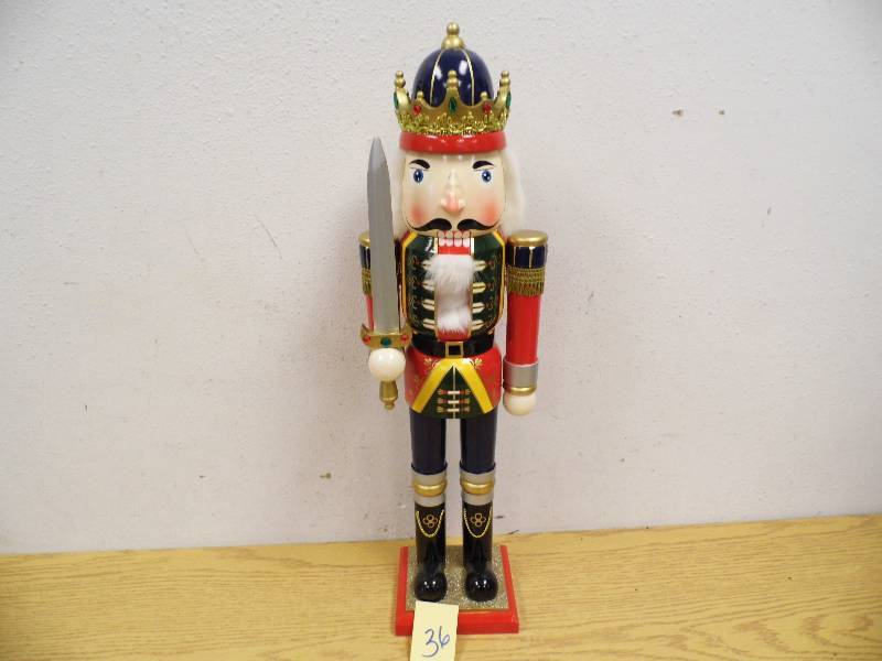 New 24 Nutcracker