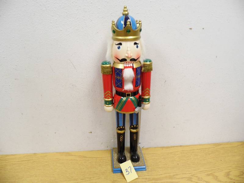 New 24 Nutcracker