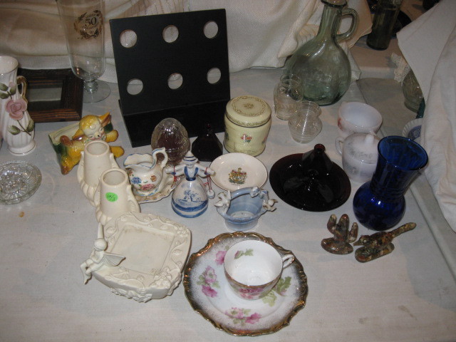 lot 15 image: All items shown table