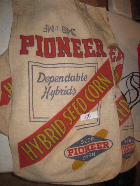 lot 58 image: 8 Seed Bags