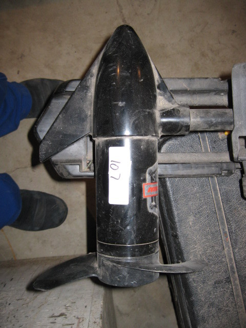 lot 107 image: MinnKota All Terrain Trolling Motor with 42 inch shaft