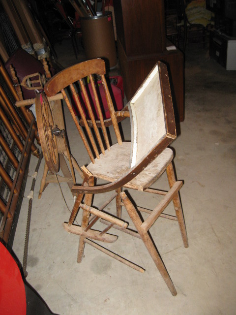 lot 119 image: Wood High Chair - Needs Work