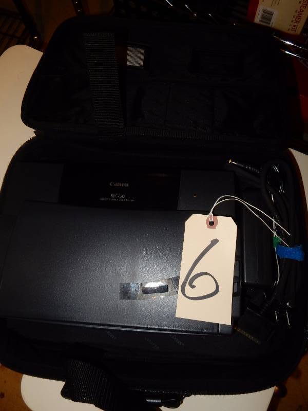 lot 6 image: Canon Portable Color Bubble Jet Printer and case.. BJC-50.. Looks new..