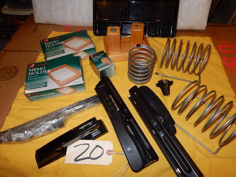 lot 20 image: Misc. Office supplies as shown.