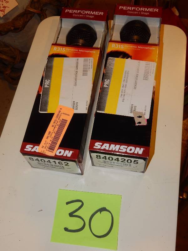 lot 30 image: SAMSON, Performer Microphones.(2)