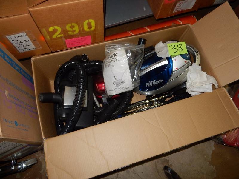 lot 38 image: Shark, Roadster, upright Vacuum with attachments..Out of the box, but it doesnt look like it has been used.