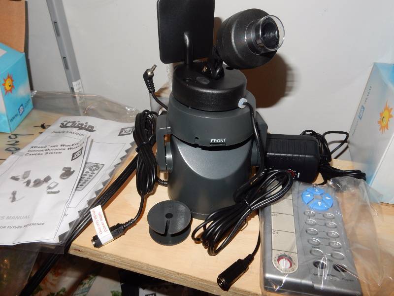 lot 46 image: XCam2 Black and White Camera and Ninja Pan n Tilt kit