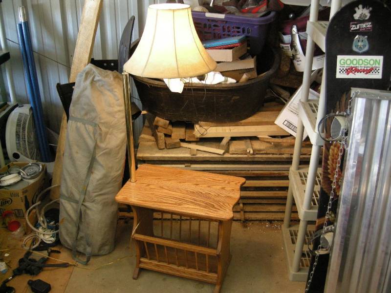 Oak LampMagazinePhone Table
