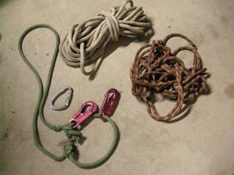 Heavy Duty Rope & Carabiners