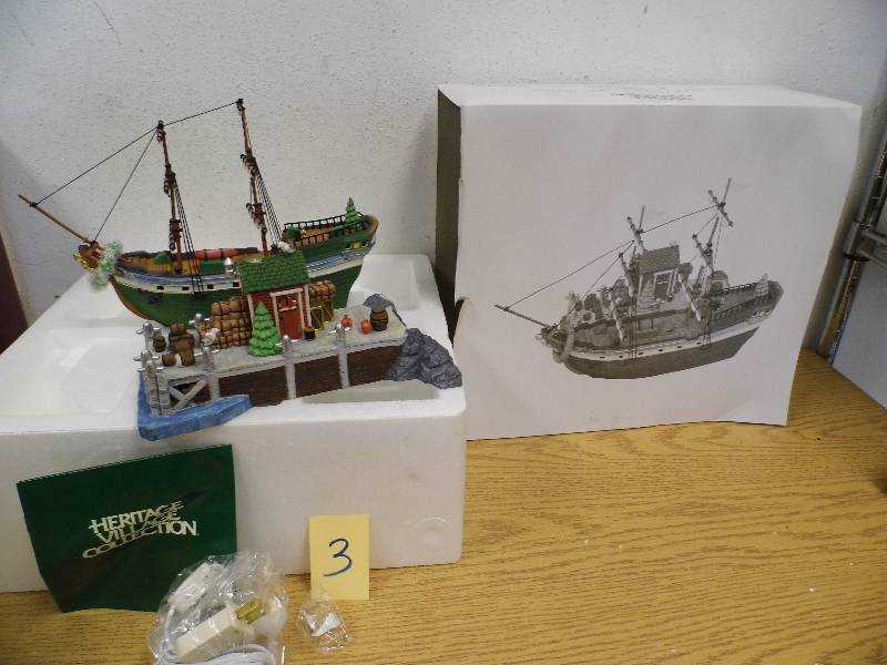Dept 56 Christmas Village Piece