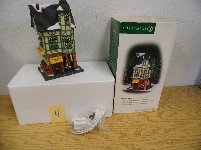 Dept 56 Christmas Village Piece