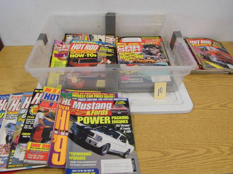 Car Magazines w Tote