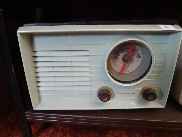 lot 6 image: Caranada Radio