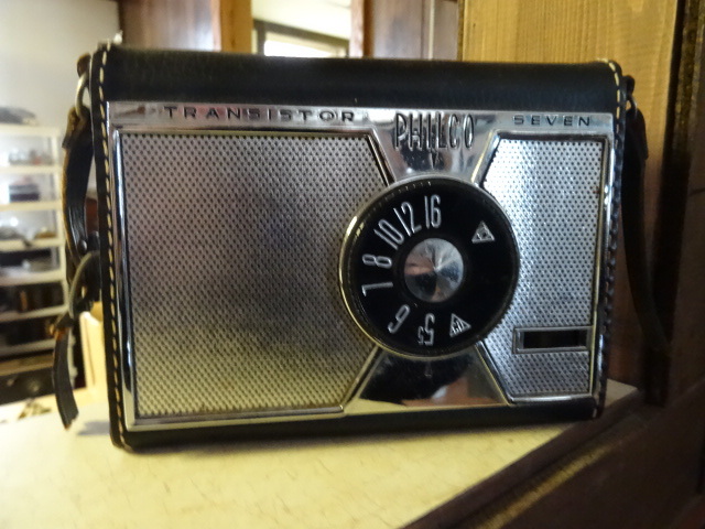 lot 88 image: Philco Transitone