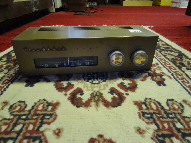 lot 114 image: Heathkit Radio