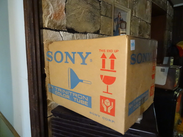 lot 153 image: Sony Transistor