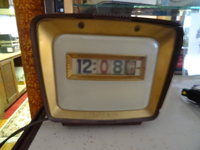 lot 156 image: TV Style Clock
