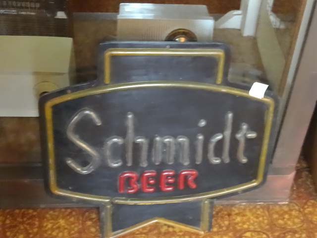 lot 185 image: Schmidt Beer Sign
