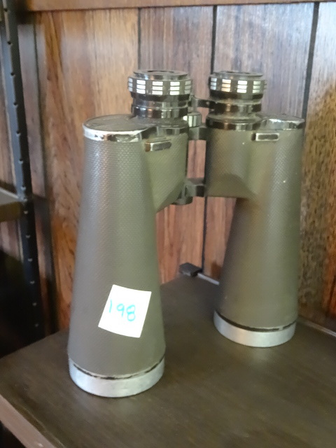 lot 198 image: Binoculars