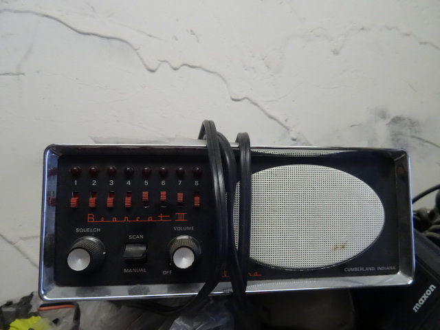 lot 201 image: Bearcat III Scanner