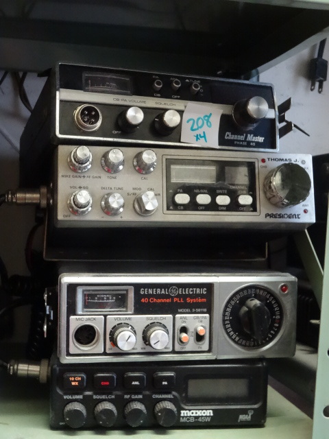 lot 208 image: Misc. CB Radios