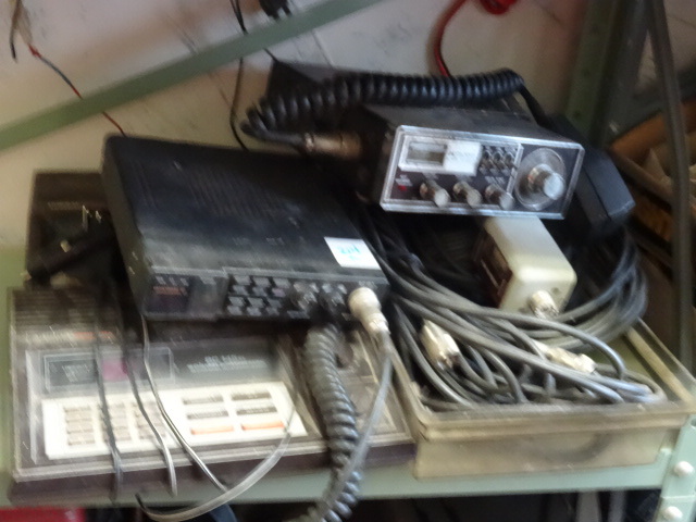 lot 214 image: Misc. CBs & Scanners
