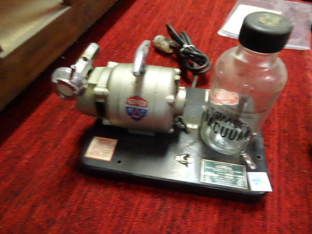 lot 251 image: Gomco Equipment