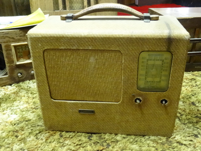 lot 264 image: Emerson Radio and Phonograph