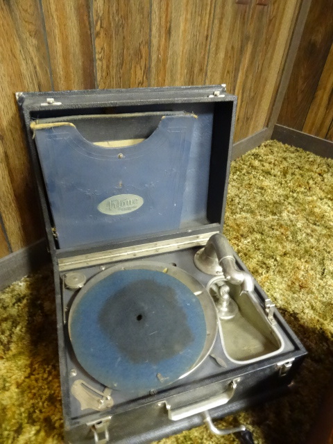 lot 300 image: Artone